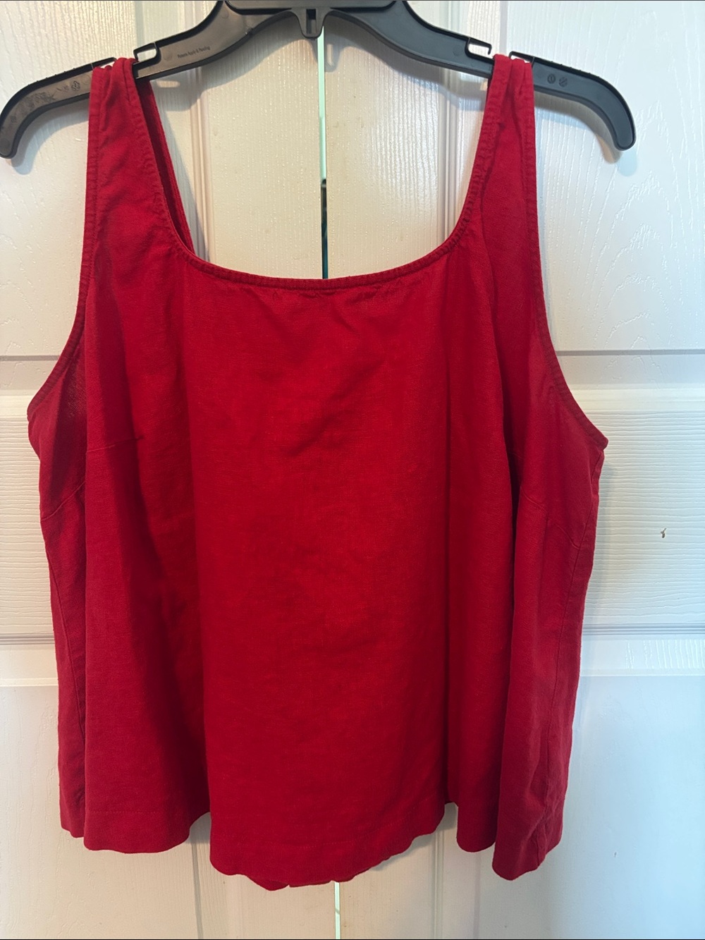 Ava & Viv Red Scoop Neck Tank Top